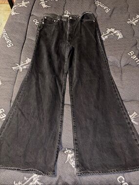 Levi's High Loose Flare Jeans